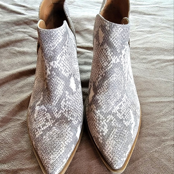 Snake Skin Booties - Picture 2 of 7
